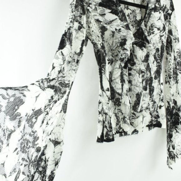 CACHE Sheer Blouse Black & White Floral Print - Picture 9 of 16